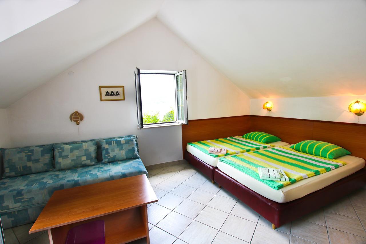 Guest House Saga Херцег Нови Екстериор снимка